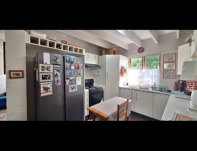 2 BEDROOM HOUSE FOR SALE IN FRAAIUITSIG
